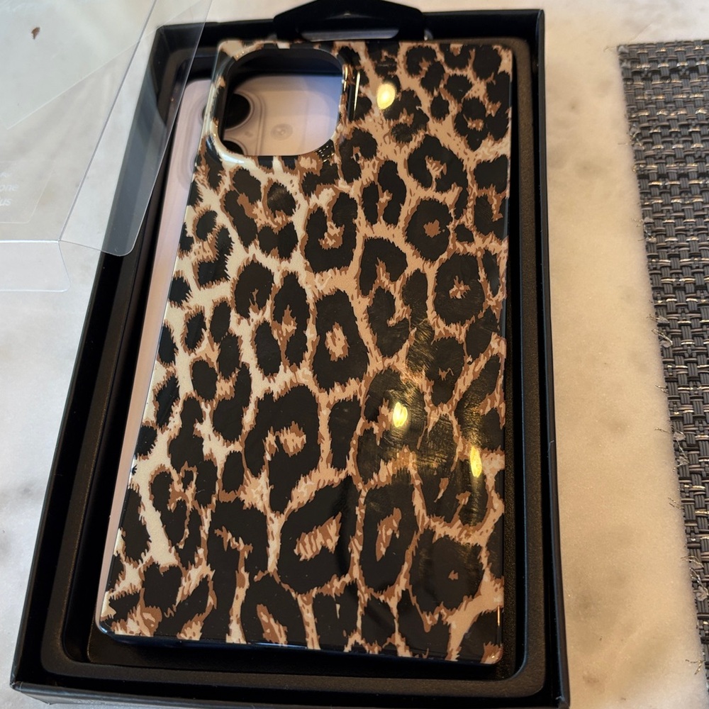 Flaunt Leopard Phone Case for iPhone 16 Plus- used for one week- great cond. - Picture 3 of 3